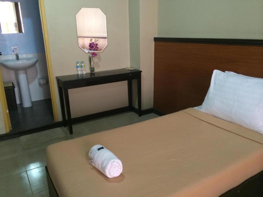Ati-Atihan Festival Hotel Kalibo Zewnętrze zdjęcie
