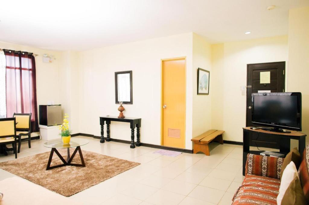 Ati-Atihan Festival Hotel Kalibo Zewnętrze zdjęcie